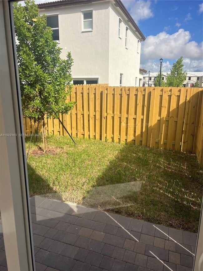 Photo - 2633 SE 27th Dr