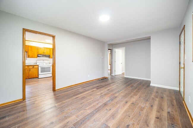 Photo - 1193 Carolyn Ave