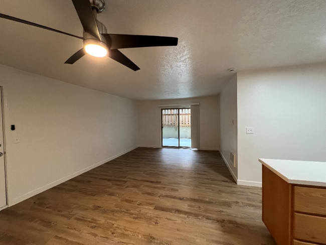 Photo - 17260 SW Heritage Ct Unidad 63