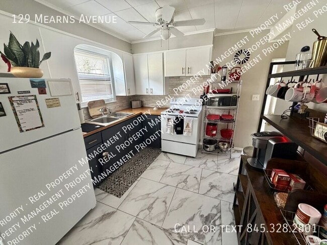 Photo - 129 Mearns Ave