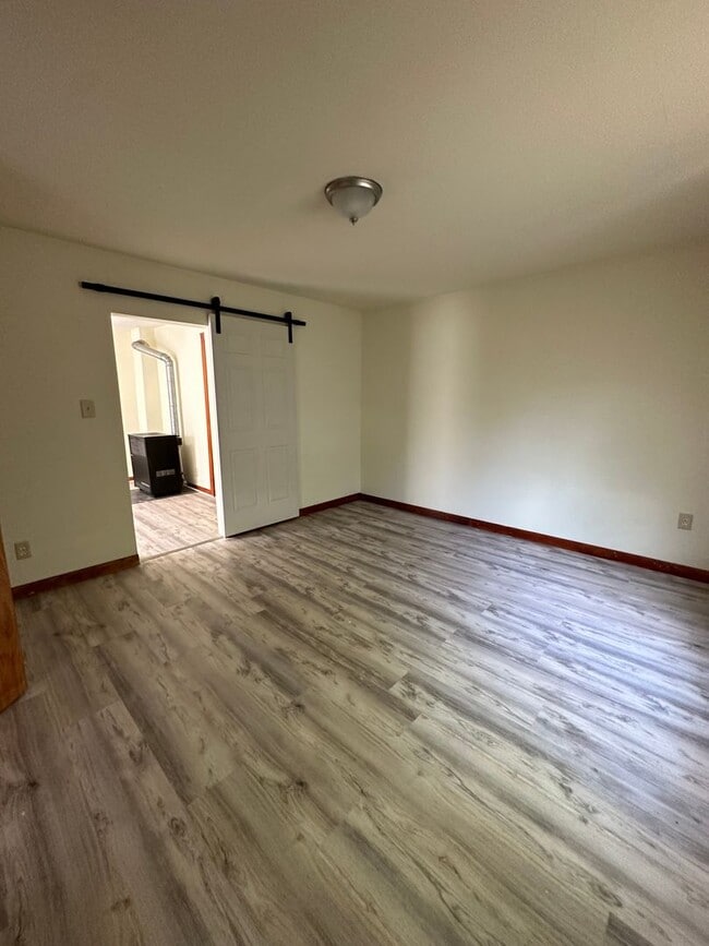 5347 N Sherman Blvd Unit 5347 N Sherman Blvd (Upper Unit)