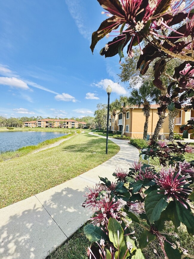 1810 Florida Club Cir