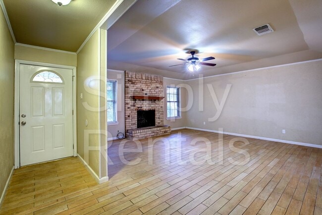 Photo - 6716 Sayle St