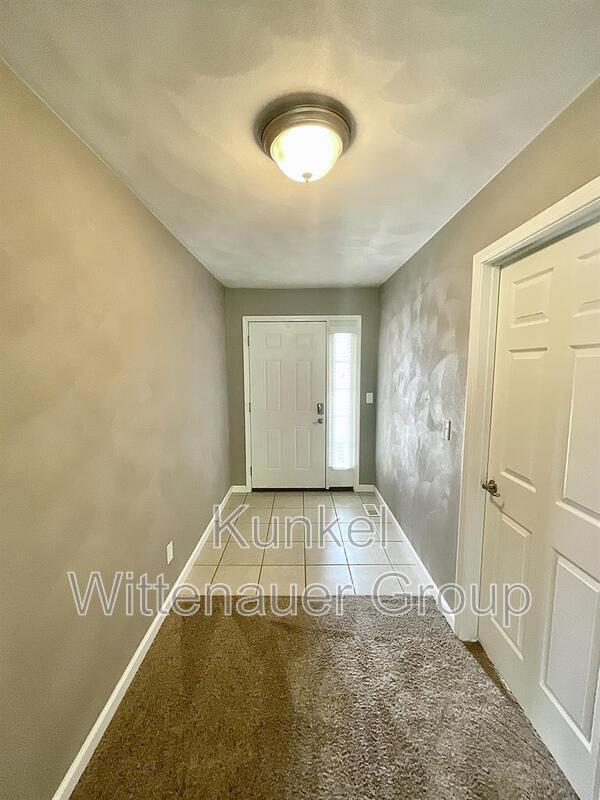 Photo - 48 Oak Pointe Cir