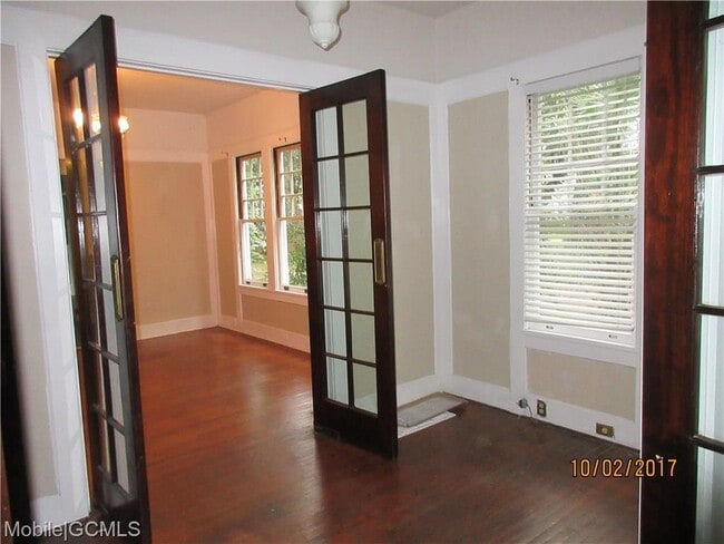 Photo - 1576 Dauphin St