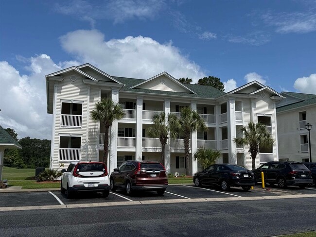 653 Tupelo Ln