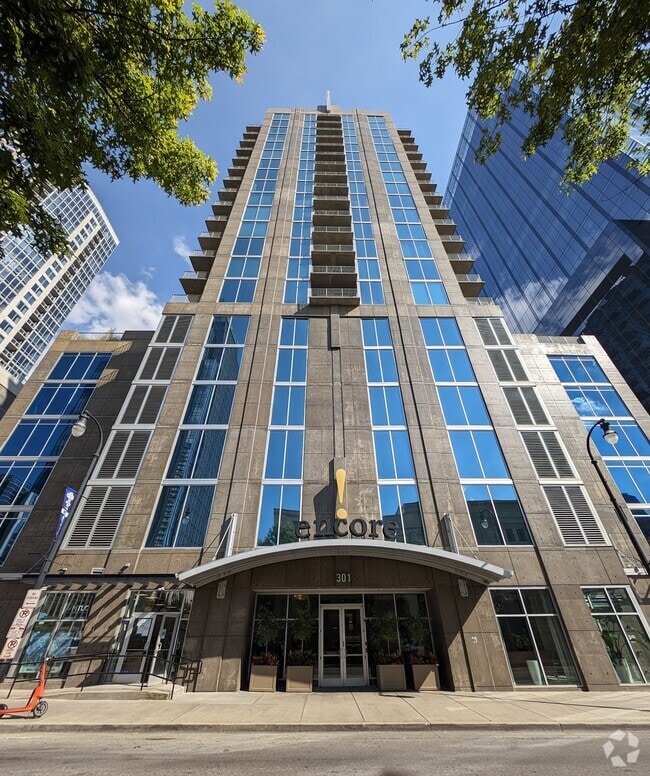Building Photo - 301 Demonbreun Unit Encore Rental