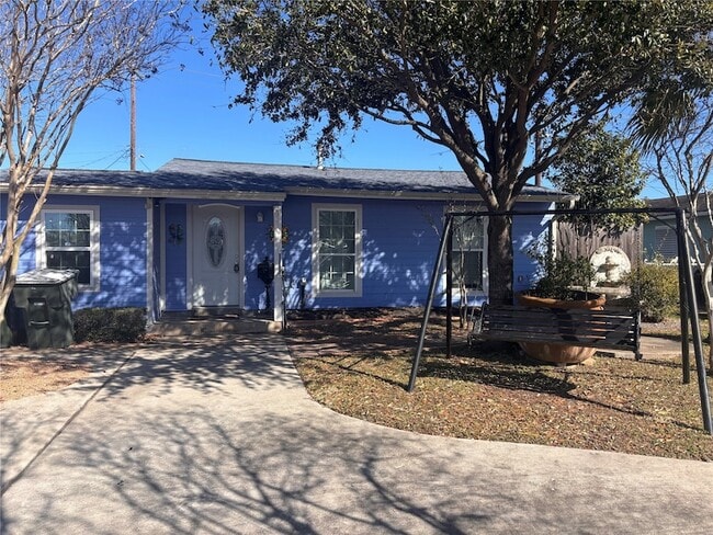 Building Photo - 1310 Harris Way