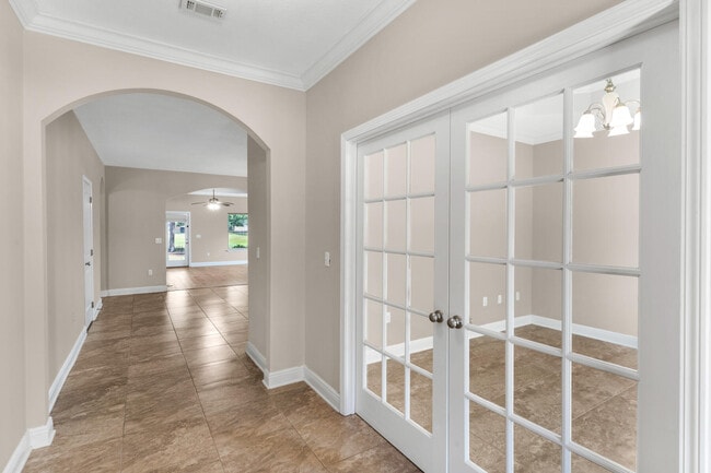 Photo - 36 Dickens Dr