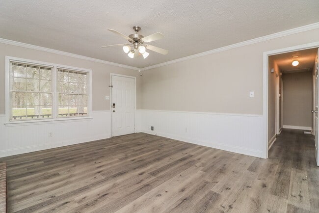 Photo - 1676 Grayson Pkwy