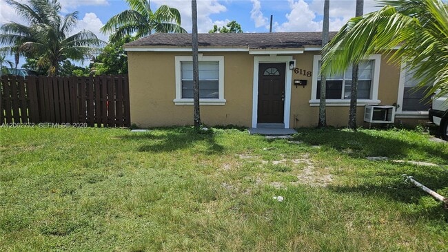 Photo - 6118 Plunkett St