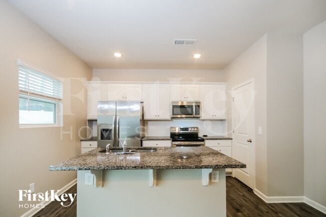 Photo - 3232 Newell Vlg Dr