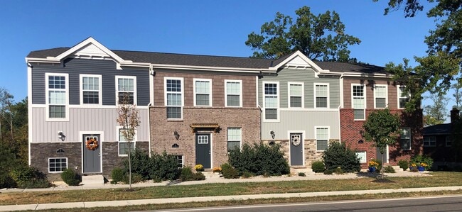 Building Photo - 1327 Sleepy Hollow Rd Rental
