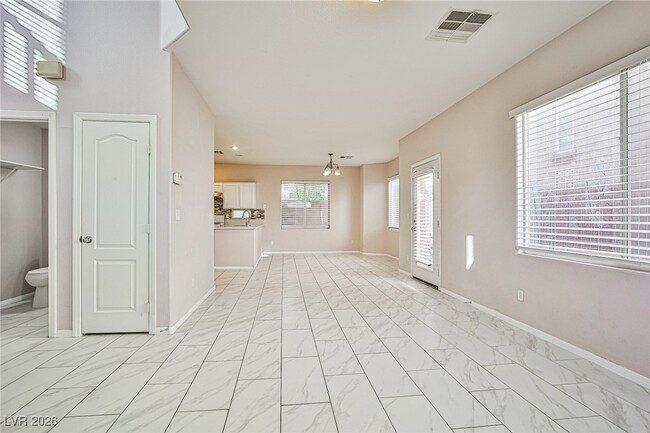 Photo - 8535 Amber Star St