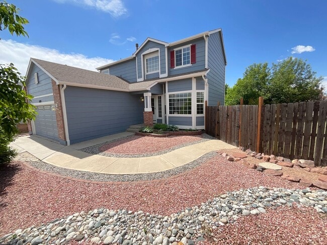 Building Photo - 4 Bedroom Home Available Near Peterson Rd & Constitution Ave!