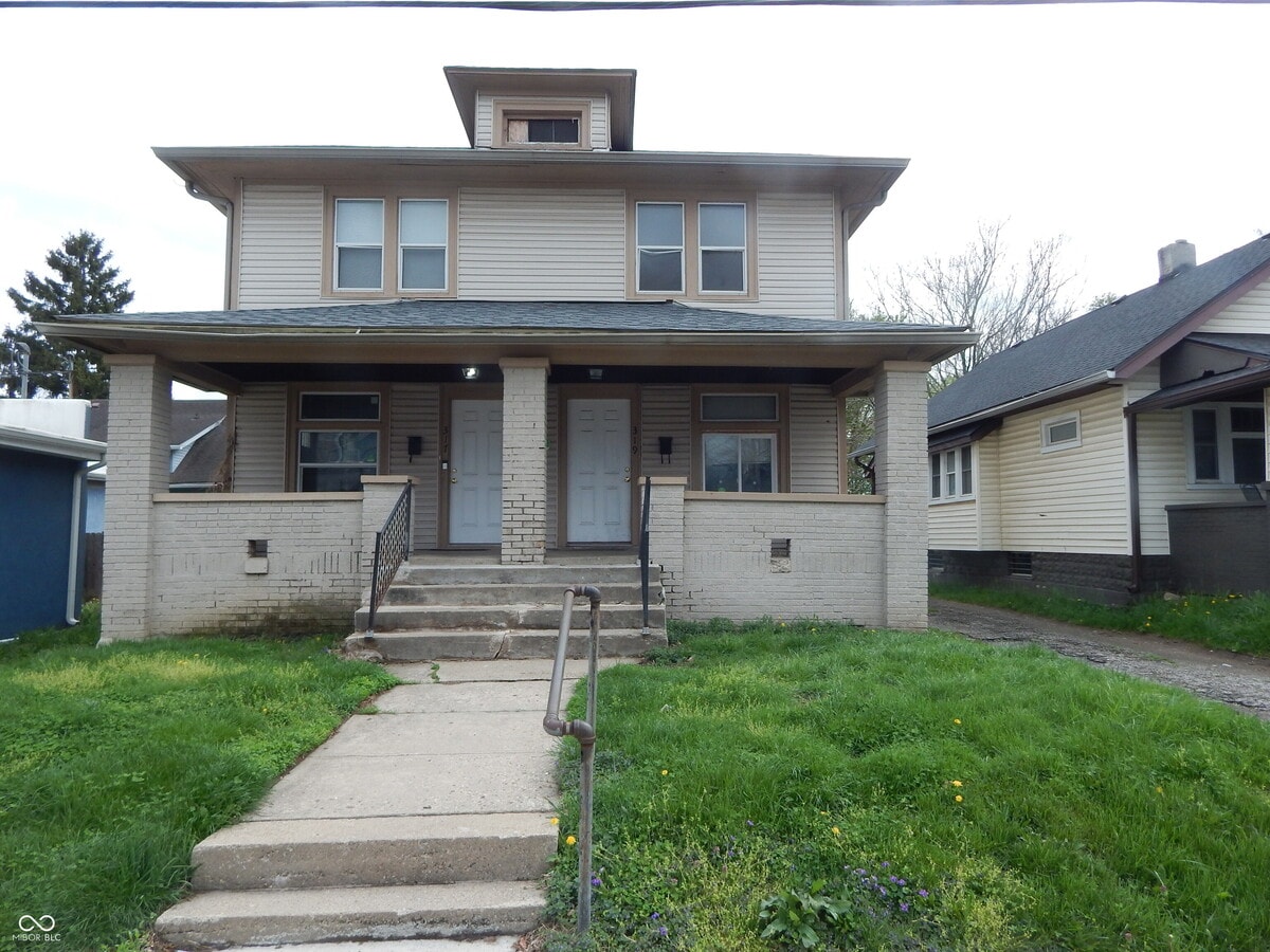 Photo - 319 W 40th St House