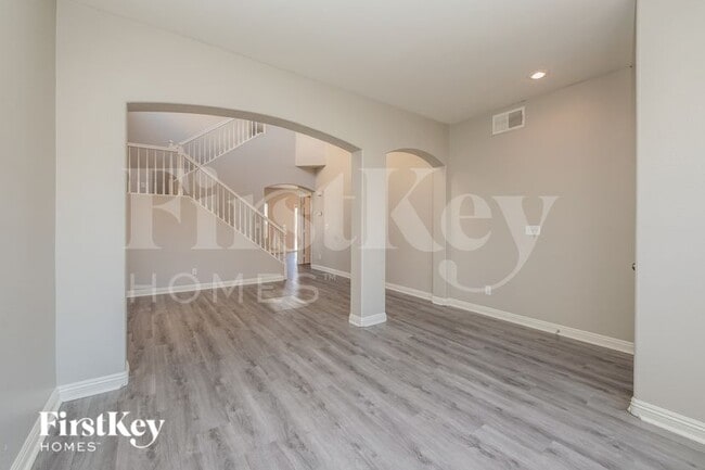 Photo - 1708 Mizzenmast Ave