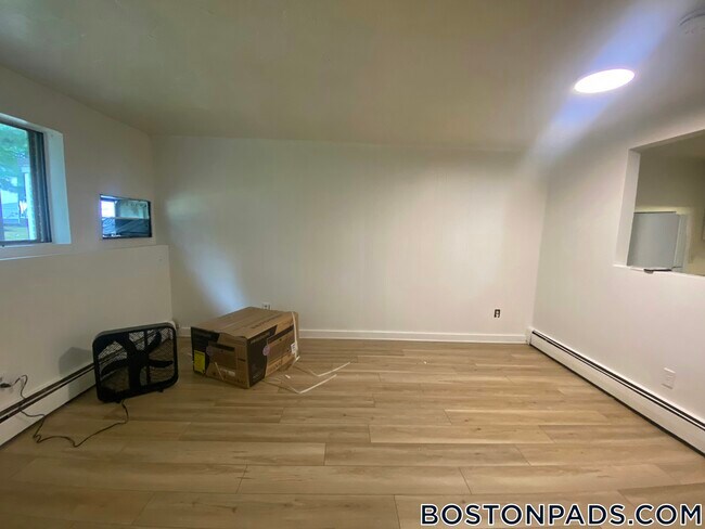 Photo - 707 Bedford St Unidad 3