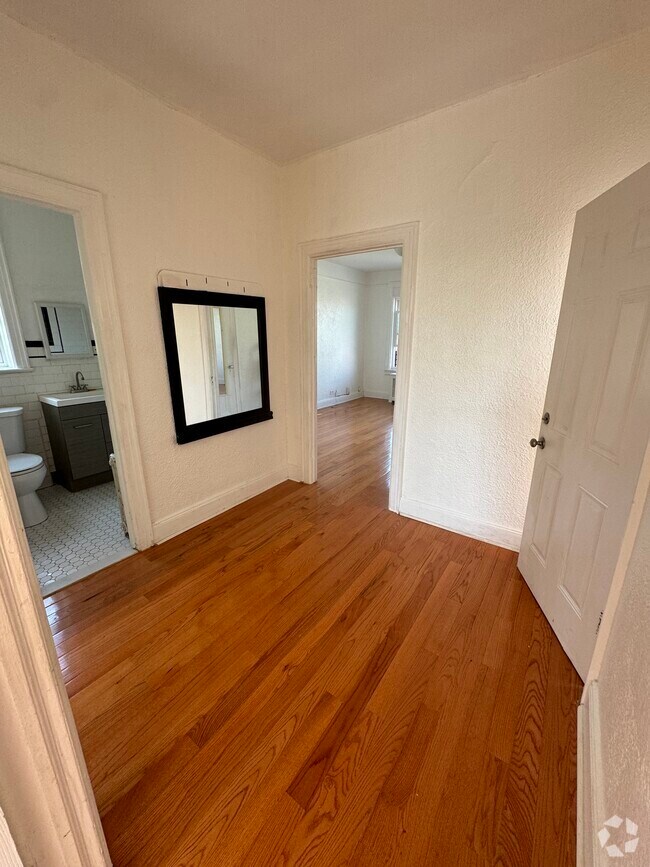 2Bedroom Apartments for Rent in 10469, Bronx, NY