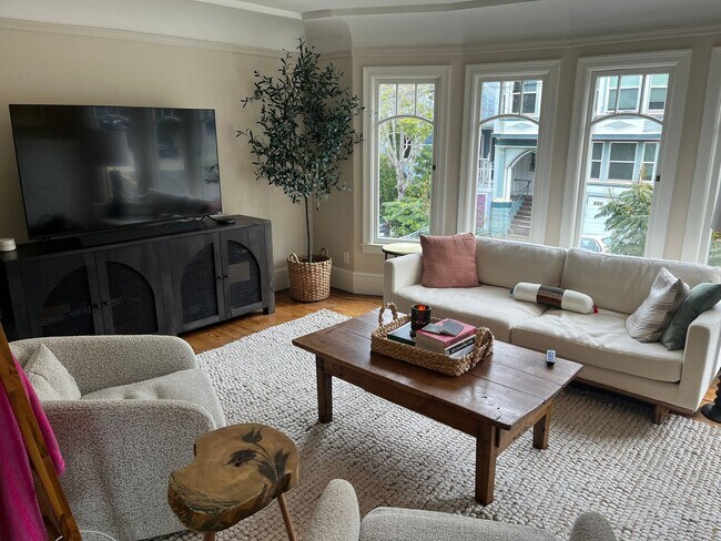 Photo - Rare updated bi-level home w/high end fini...
