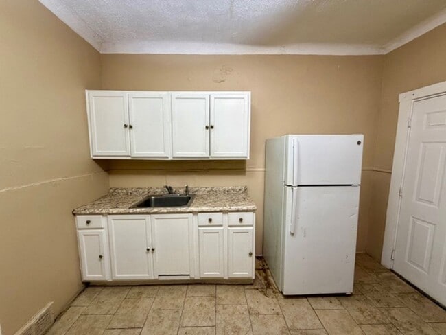 Photo - 4107 N Campbell St Unit Lower