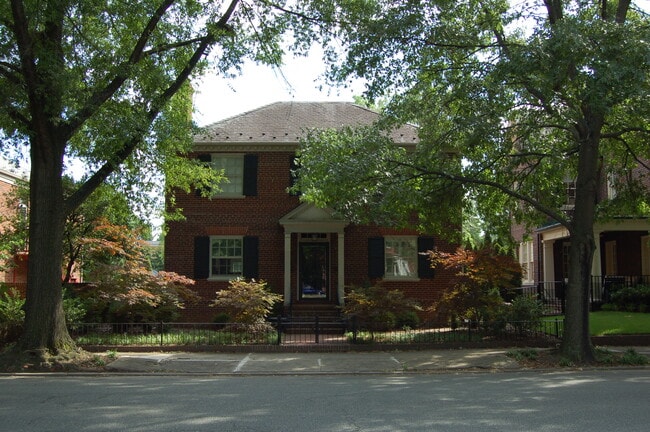 Building Photo - 3309 Monument Ave Unit 2