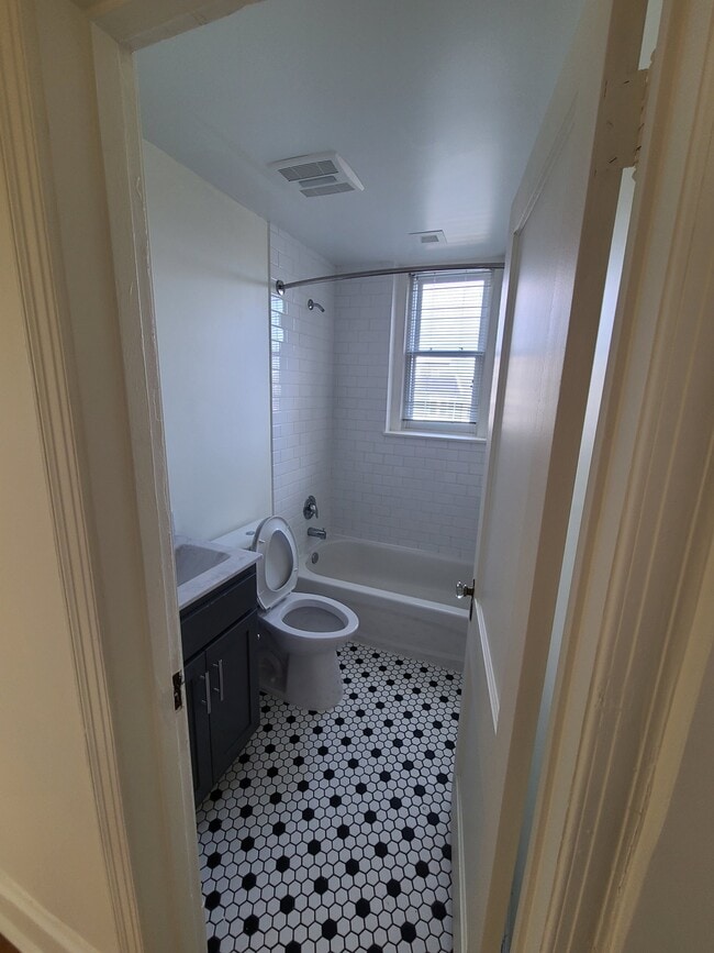 Photo - 5040-5040 New Hampshire Ave NW Unit 2-309