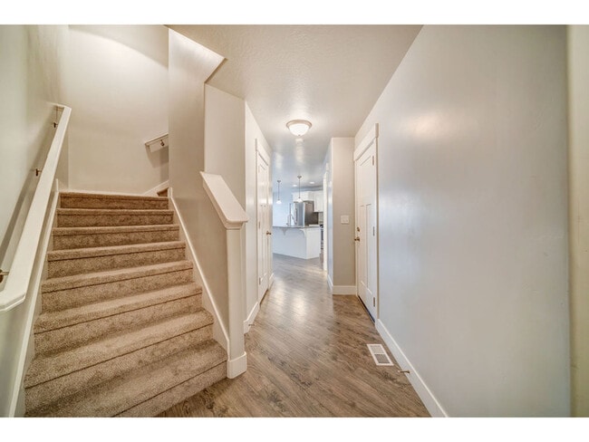 Photo - 629 Fall Creek Dr