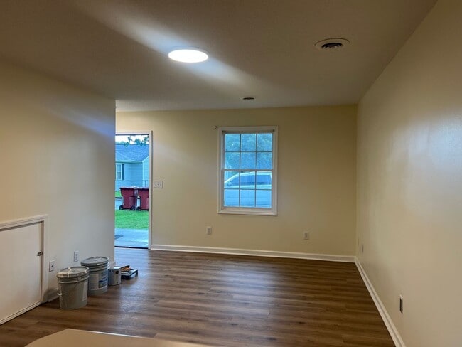 2413 Louise St Unit 2413 Louise Street #2
