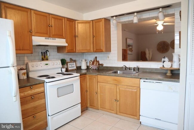 Photo - 39 Victoria Manor Ct