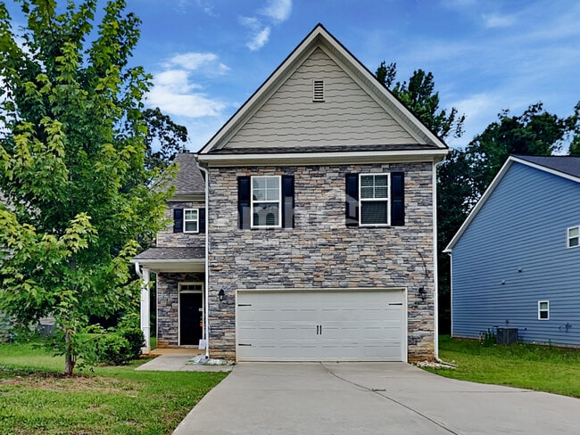 Building Photo - 174 Makenna Dr