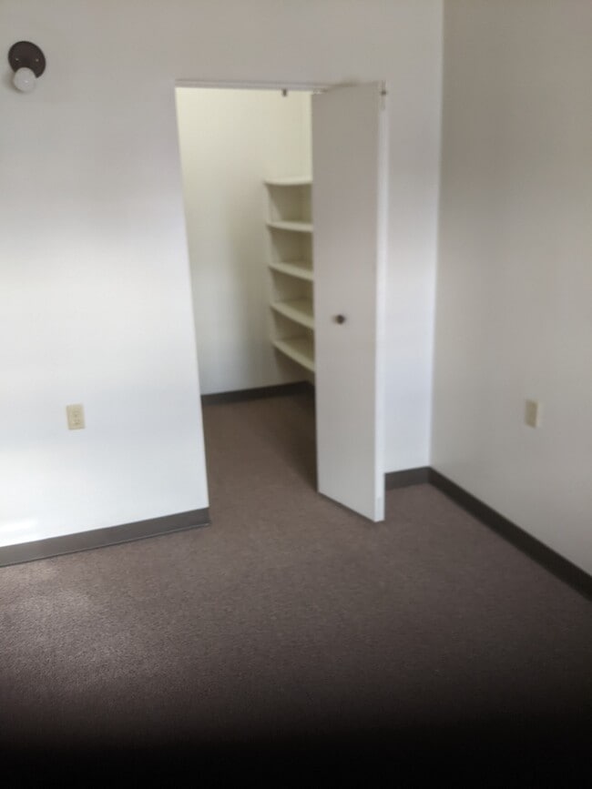 Bed Room walk in closet