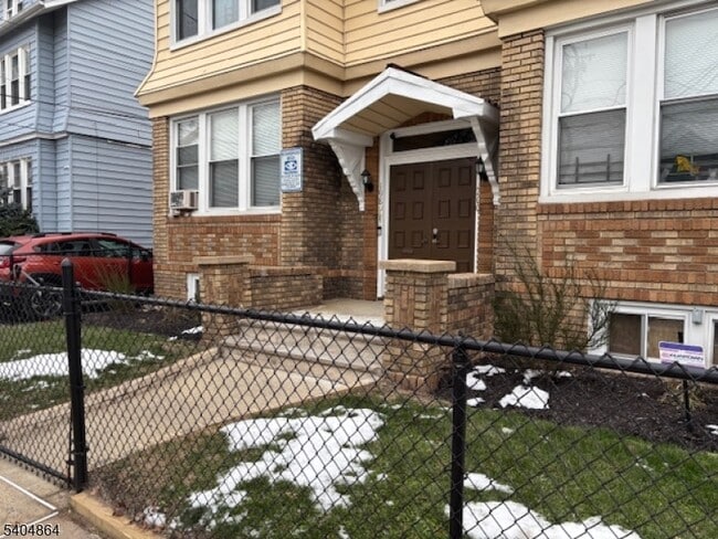 Photo - 196 West End Ave