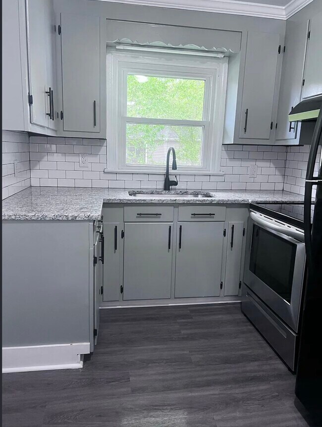 Photo - 501 S Dennis St