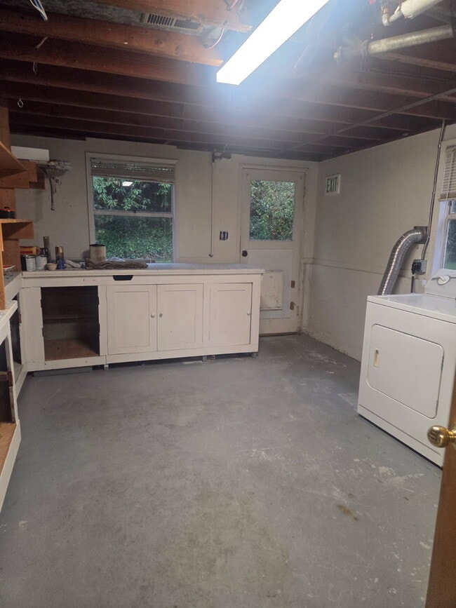 Photo - 3543 NE 93rd St