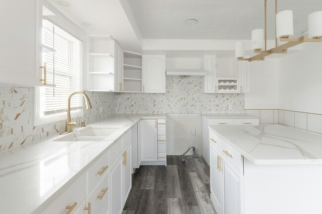 Photo - 513 Henry St