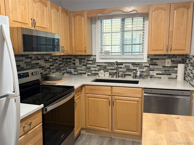 Building Photo - 608 Fox Run Ln Rental