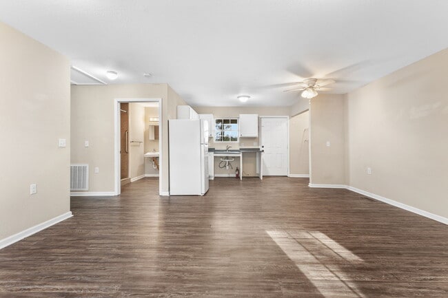 Golf View Apartments