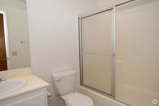 Baño - Valle at Canyon