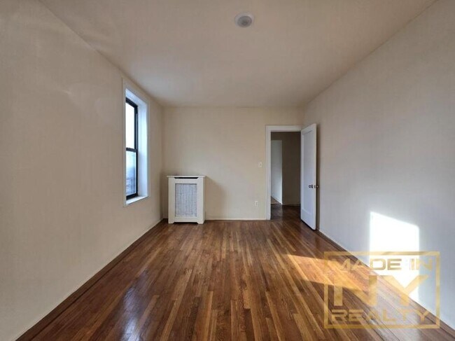 Building Photo - 2 bedroom in FLUSHING NY 11358 Unit 6J