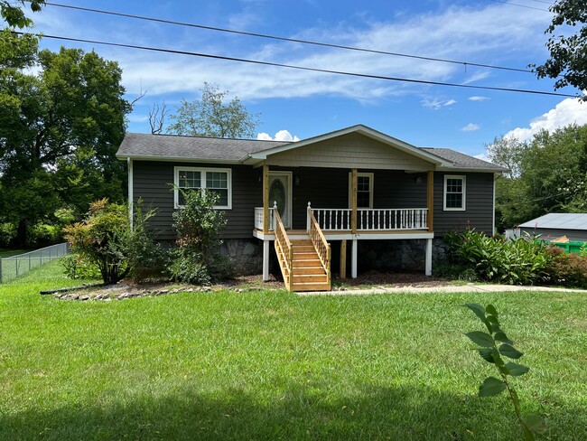 Building Photo - 9233 Snow Hill Rd