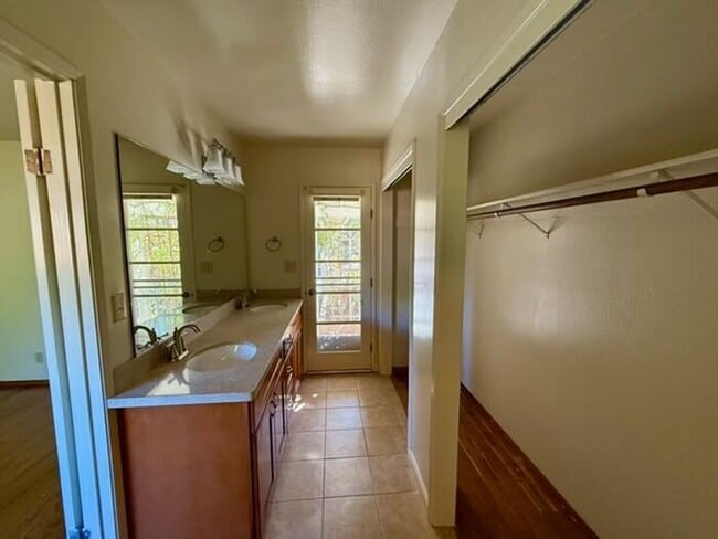 Photo - Beautiful 4 bedrooms 2.5 bath home