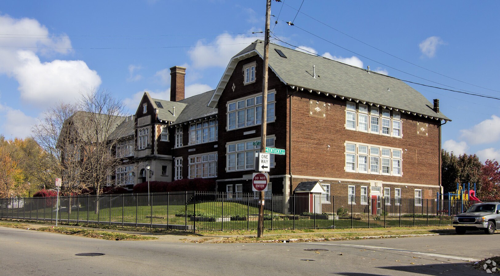 Photo - Brandeis Apartments