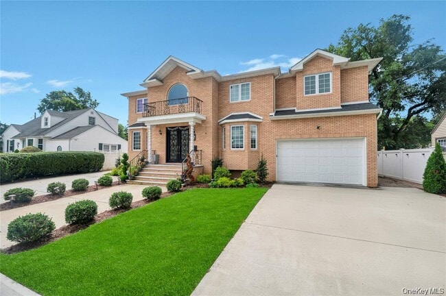 Photo - 2694 Forest Ave