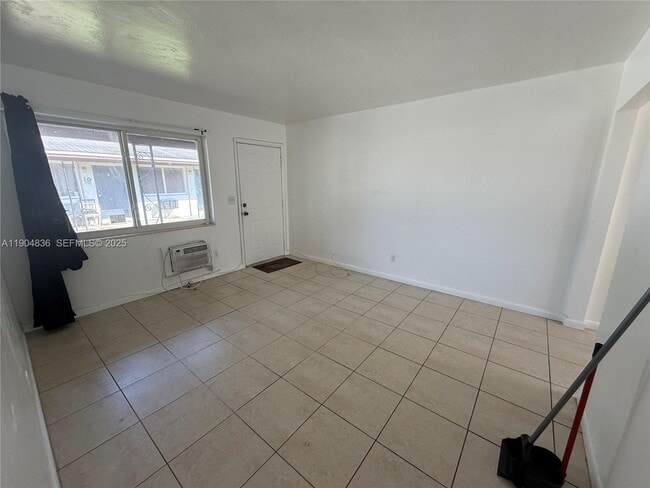 Photo - 14355 NE 6th Ave Unit 1