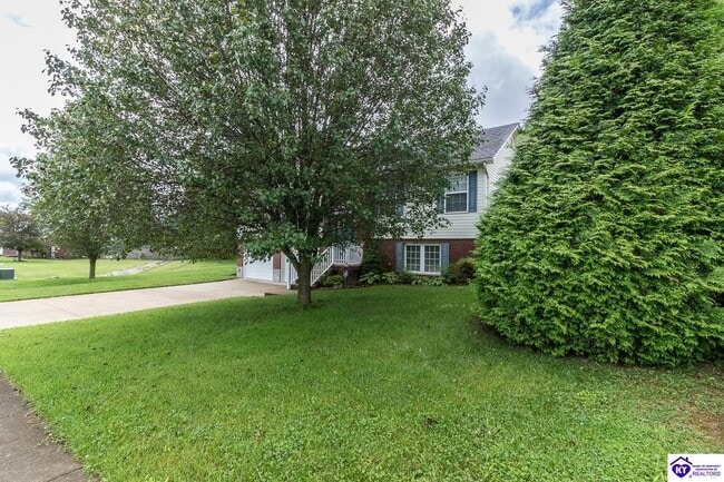 Photo - 705 Wandering Way