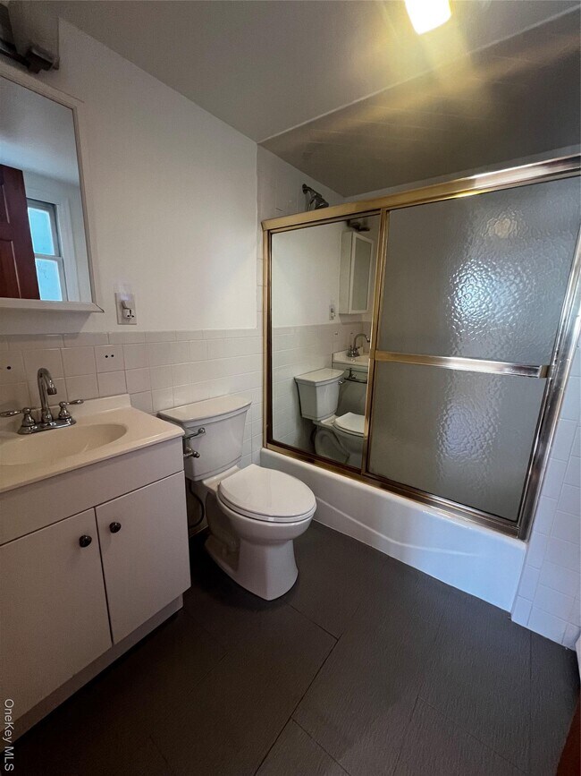 Photo - 210 Bay Shore Rd House