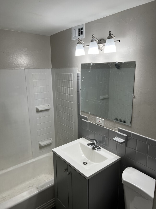 Photo - Bel Aire Apartments
