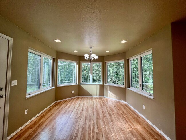 Photo - 3 bedroom / Pet friendly home / Pellet Stove