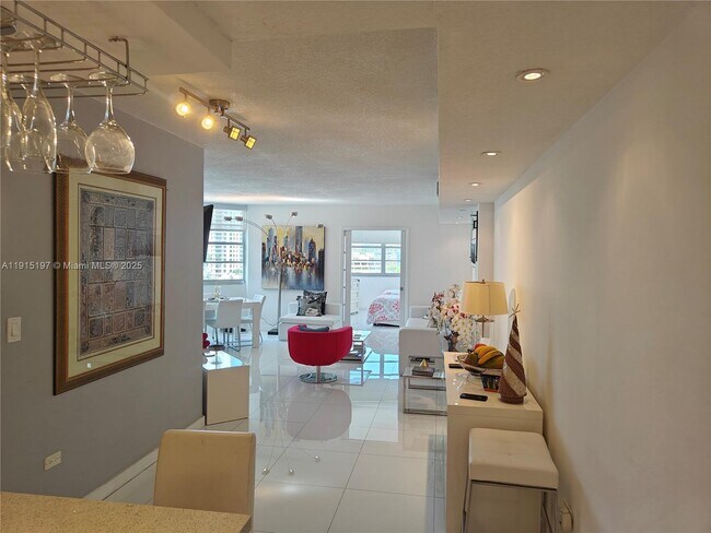 Photo - 801 Brickell Bay Dr Unit 671